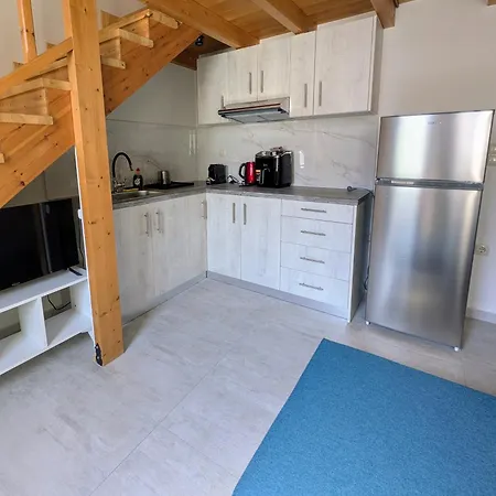 アパート Mirabilis ヴァシリキ