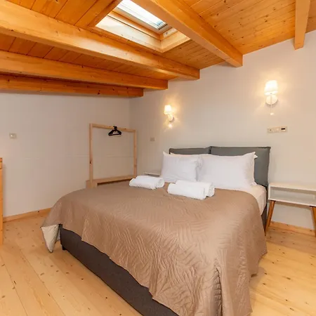 Mirabilis Βασιλική